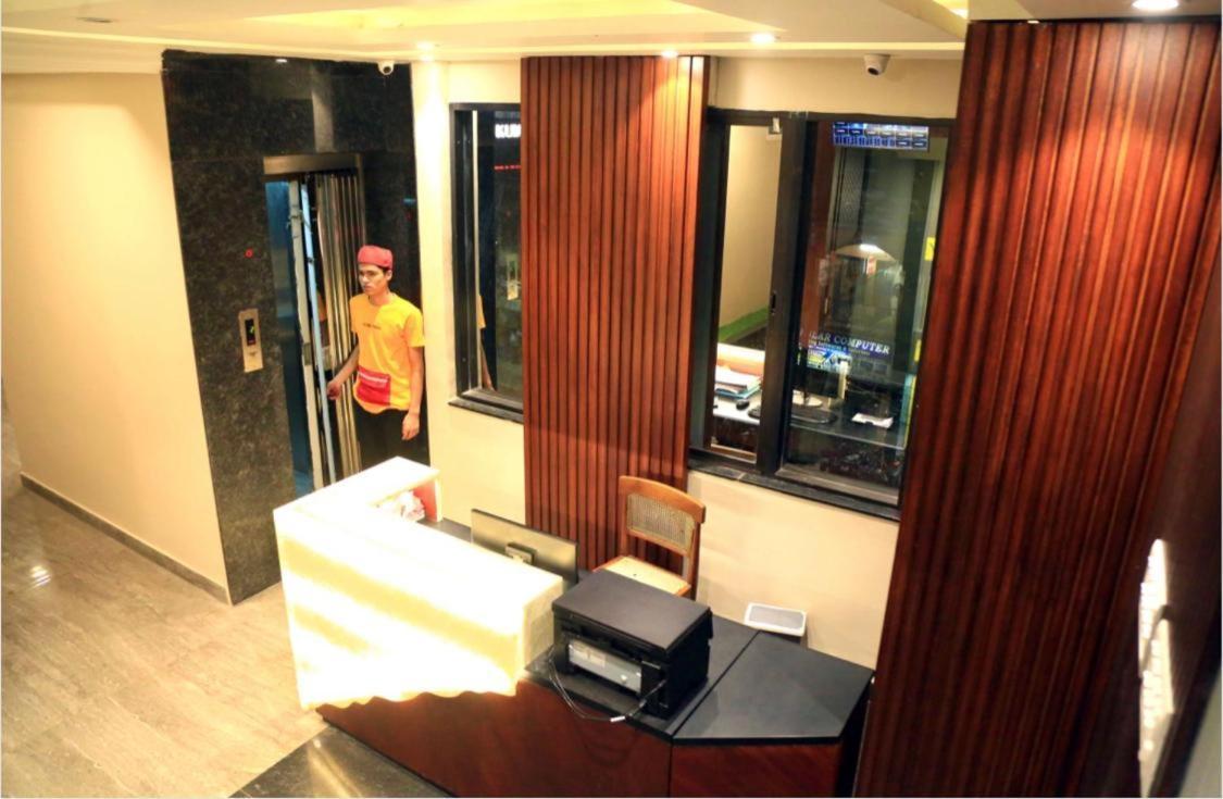 M Square Hotel Vellore Luaran gambar